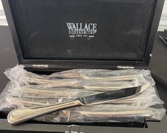 Wallace Silversmiths Set If Steak Knives