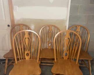 5 Beautiful Rustic Chairs