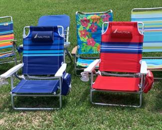 8 Folding Beach Chairs Mystery Lot