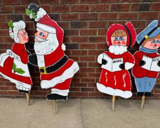 Wooden Outdoor Holiday Decor