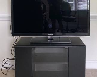 46 Samsung TV With TV Stand
