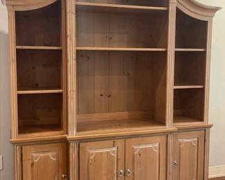 01 Ethan Allen French Country Pine Hutch