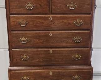 Drexel 10 Drawer Cherry Wood Dresser