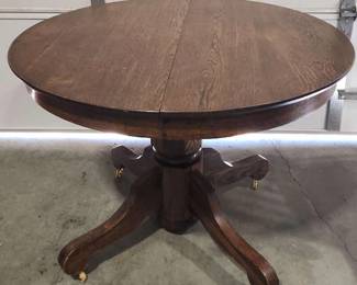 Adjustable Dining Table
