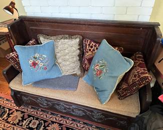 Wonderful pew bench - on castors