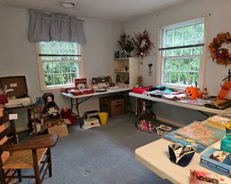 Holiday and toys