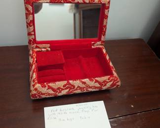 Music Box jewelry box