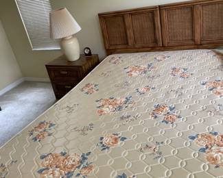 queen size bed