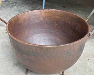 Antique 25 Gal Cast Iron Cauldron