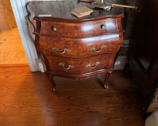 small Bombe chest