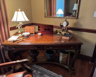 What a Great Desk for your Office