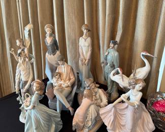 Selection of lovely Lladro figurines