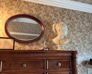 Great Ladies Bust