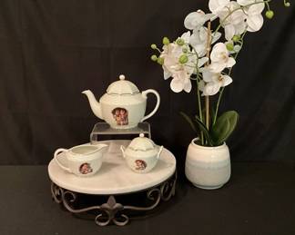 Hummel Tea Set
