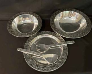 Salad Serving by Wilton Co.