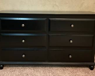 Signature Design by Ashley Furniture Dresser