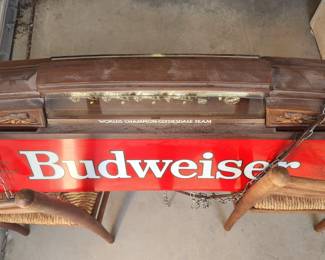 Budweiser sign 2 horses