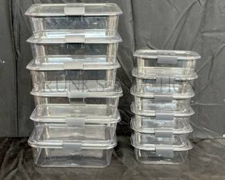 RUBBERMAID CLEAR FOOD STORAGE
