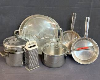STAINLESS STEEL POTS AND PANS