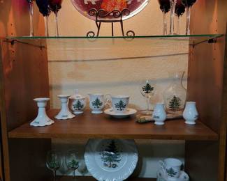 NIKKO Happy Holiday Christmas China Set, Murano look alike wine glasses and