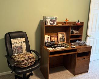 Computer chair & Desk