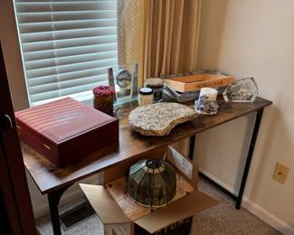 Console table;