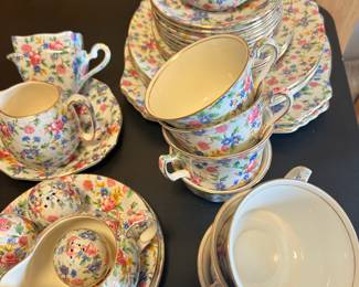 Royal Winton Grimwades "Old Cottage Chintz" Dinnerware Set