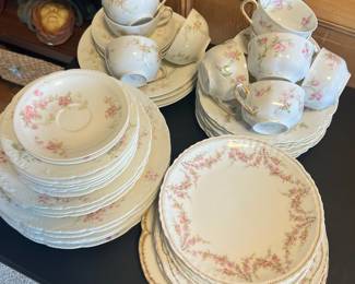 Theodore Haviland Limoges Porcelain Dinnerware Set