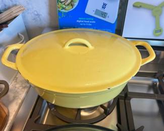 Descoware Yellow Enamel Cast Iron Dutch Oven