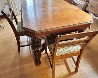 Kaufman Dining Set