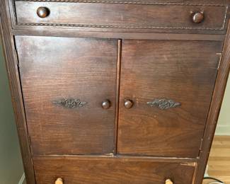 Colonial Style Dresser