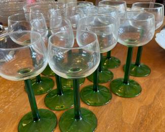Set of 10 Green-Stemmed Wine Glasses – Made in France (Possibly Luminarc)