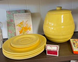 Bauer Yellow La Linda Chartreuse Cookie Jar
