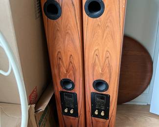 Vienna Acoustics Mozart Tower Speakers