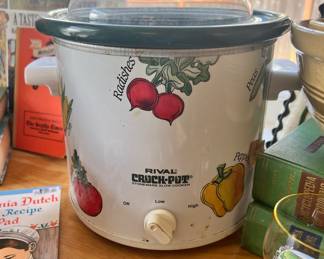 Rival Crockpot with Vegetable Design