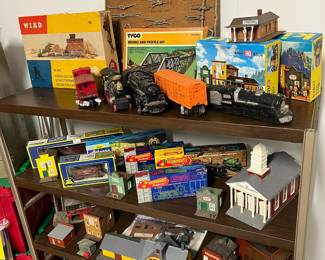 WIAD B 302 Schotterwerk Building Kit, Lionel Train Cars, Tyco Bridge and Trestle Set, Kibri HO Scale Old West Building Kits, Roundhouse Red Model Trains, AHM Rivarossi Train Cars,