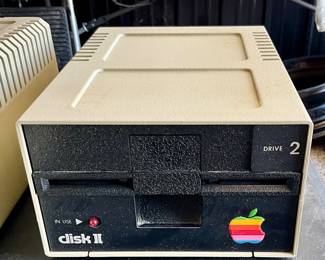 Apple Disk 2 Drive 2 Model A2M0003