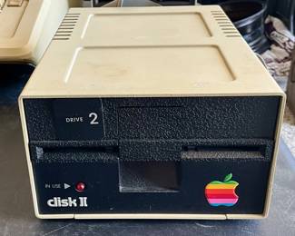 Apple Disk 2 Drive 2 Model A2M0003