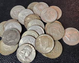 Huge assortment of half dollars (90% and 40%).
