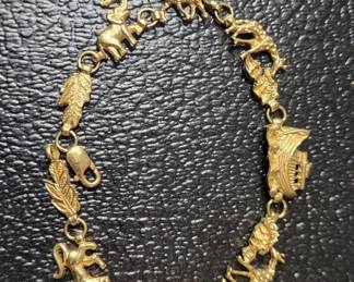 14kt Noah bracelet.