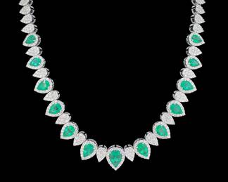12.71Ct Emerald Necklace with 17.25Ct Natural Diamonds 18k