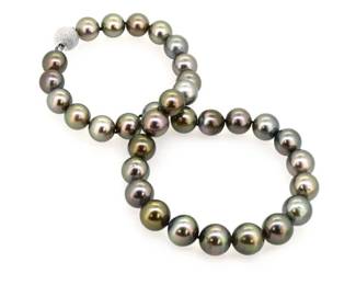 12.314.3MM NATURAL BLACK SOUTH SEA TAHITIAN PEARL NECKLACE