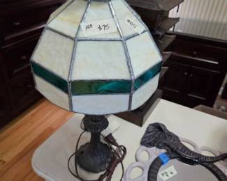 #85 Tiffany Style Lamp 19" tall $75.00