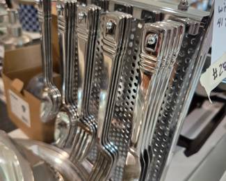 #285 Lorena Stainless Silverware 8 place Setting w/stand 41 pcs $20.00