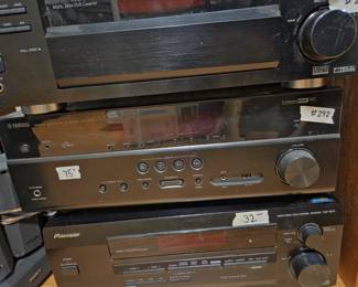 #293 Pioneer Receiver Model VSX-D511 $32.00