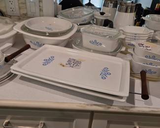 #280 Corning Ware Blue Cornflower Broil/Bake Tray - set of 2 w/1 racl $36.00