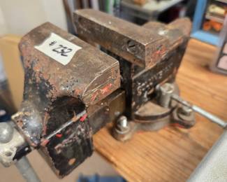 #232 Columbian 4" Bench Vice $25.00