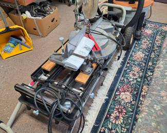 #251 Skillsaw Miter Saw w/Delta Stand - Blade 12" w/cart Delta Universal Miter Saw Stand $250.00