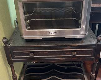 Cosori Air fryer combo
Small table
