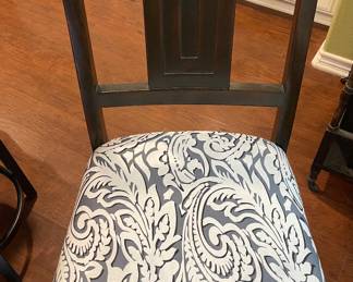 Chair for dining table
